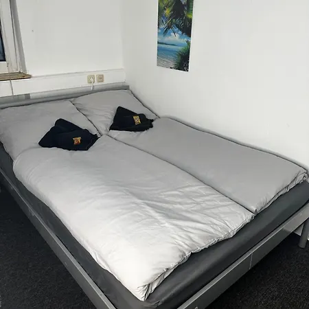 Pott - Zimmervermietung אכסניה *