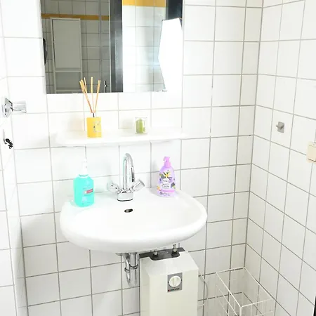 Pott - Zimmervermietung * אסן