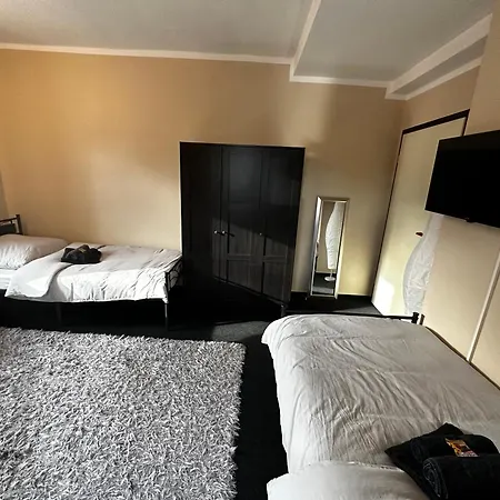 Pott - Zimmervermietung אכסניה אסן