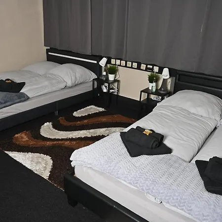 Pott - Zimmervermietung אכסניה *