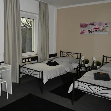 Pott - Zimmervermietung 旅馆