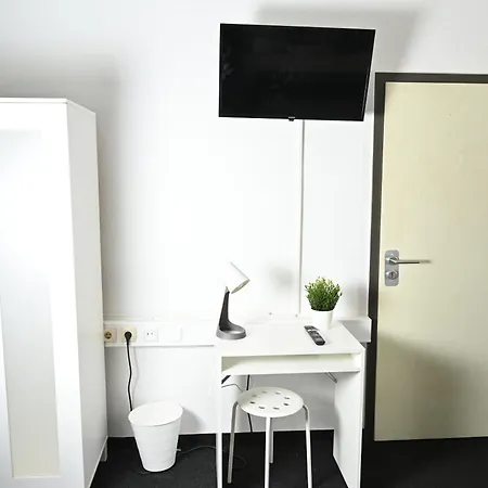 Pott - Zimmervermietung אכסניה *