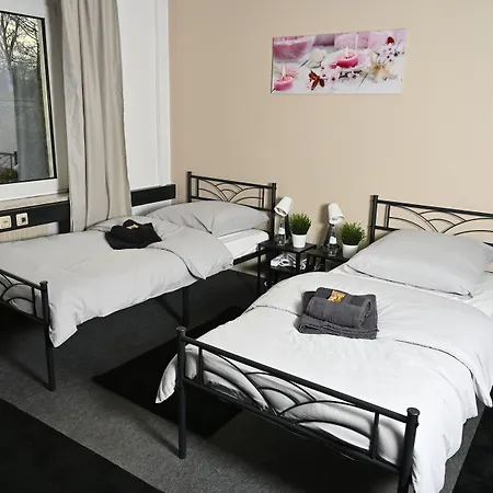 Pott - Zimmervermietung * 埃森