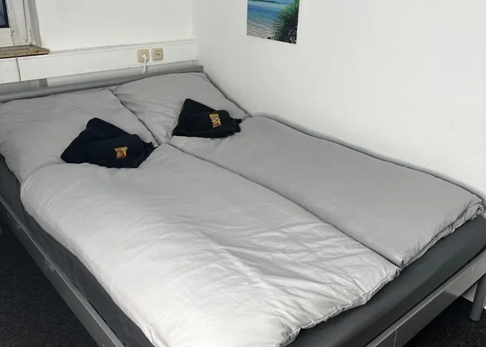 Pott - Zimmervermietung Hostal *