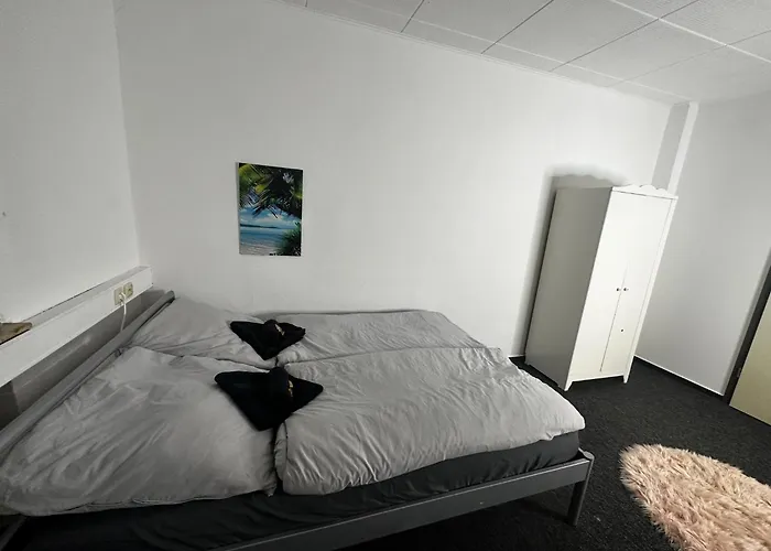 Pott - Zimmervermietung * Essen