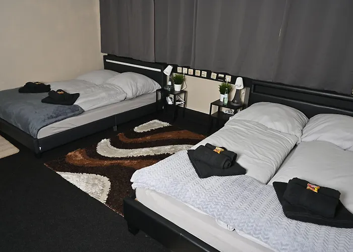 Pott - Zimmervermietung Hostal *